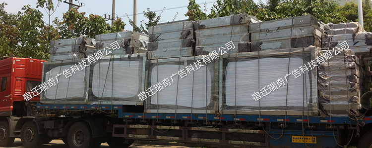 遼寧不銹鋼候車亭發(fā)貨(圖1)